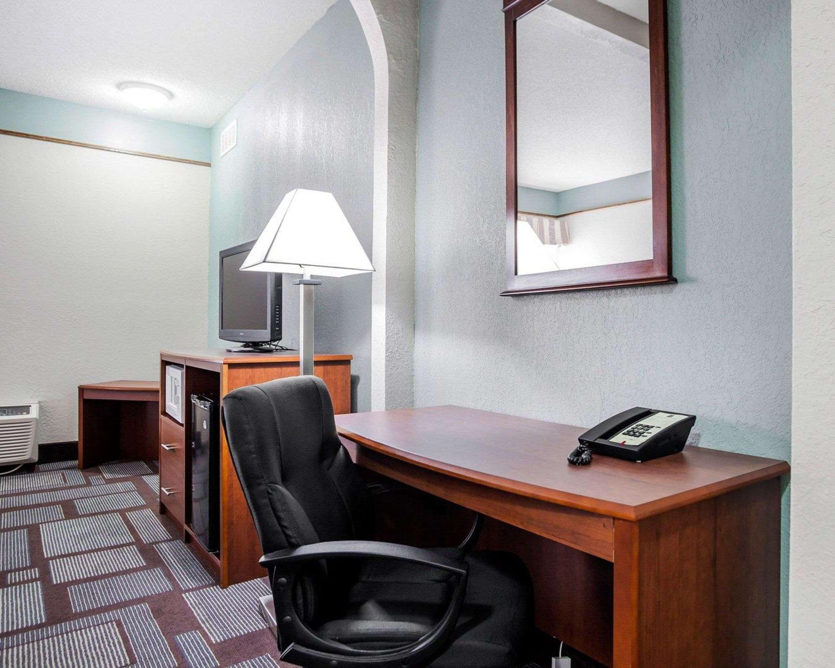 Suburban Studios Kansas City Airport North Platte City Εξωτερικό φωτογραφία