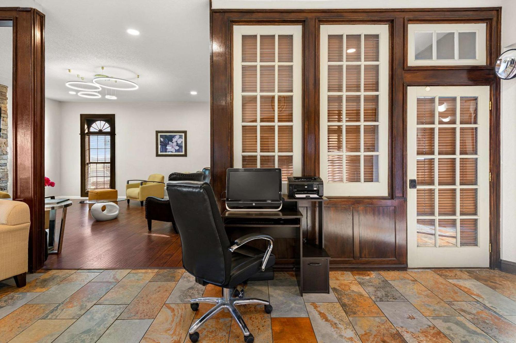 Suburban Studios Kansas City Airport North Platte City Εξωτερικό φωτογραφία